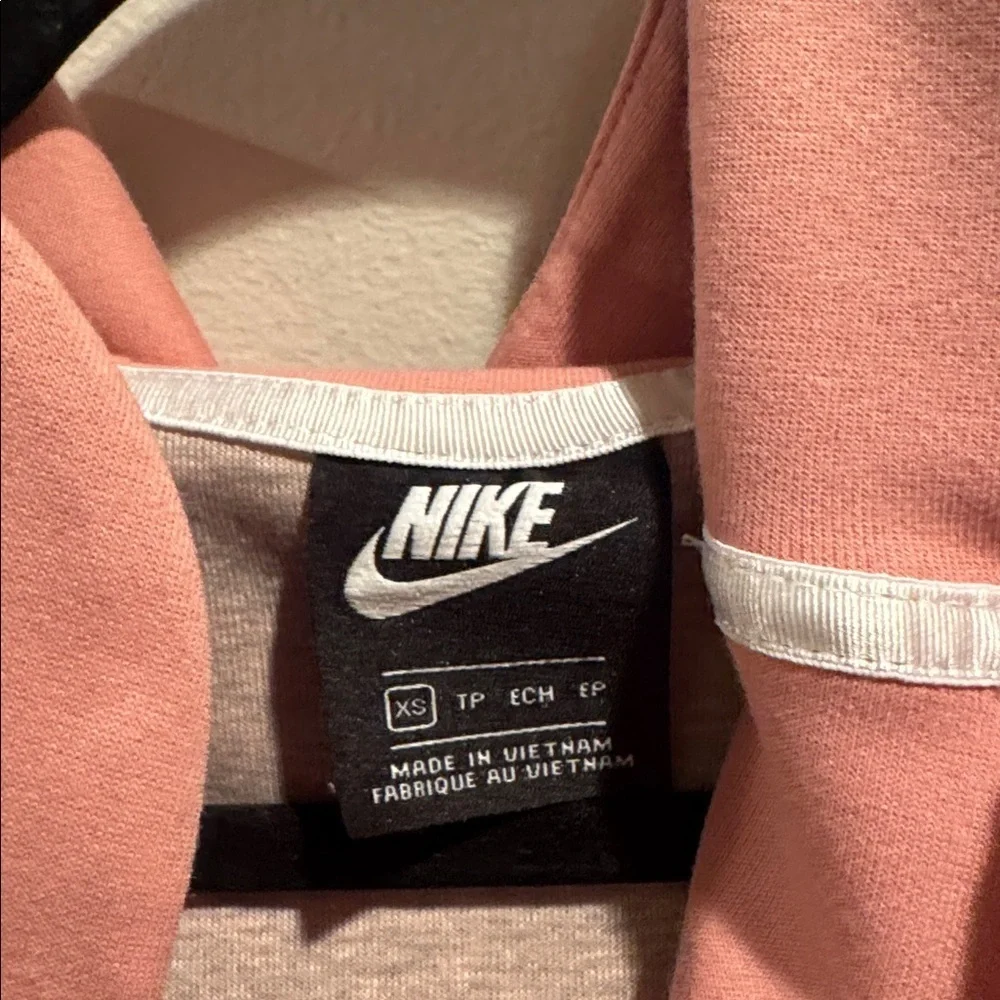 Nike Tech Fleece Full-Zip Cape Hoodie Women’s XSmall Pink Athletic Casual